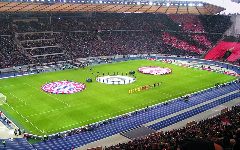 Epic Drive - Limousinenservice für das DFB-Pokalfinale Epic Drive: Limousinenservice für das DFB-Pokalfinale
